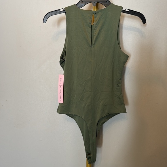 Crave Fame Women's green Mock Turtleneck Sleeveless Bodysuit Size XS - Picture 4 of 8